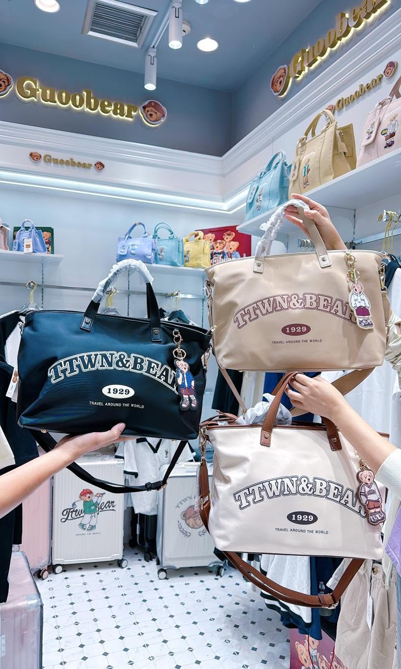 TTWN & BEAR Leather Nylon Printed Carrying Handheld Crossbody Airport Bag