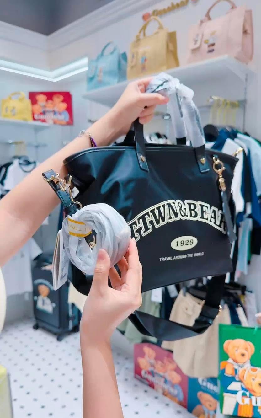 TTWN & BEAR Leather Nylon Printed Carrying Handheld Crossbody Airport Bag