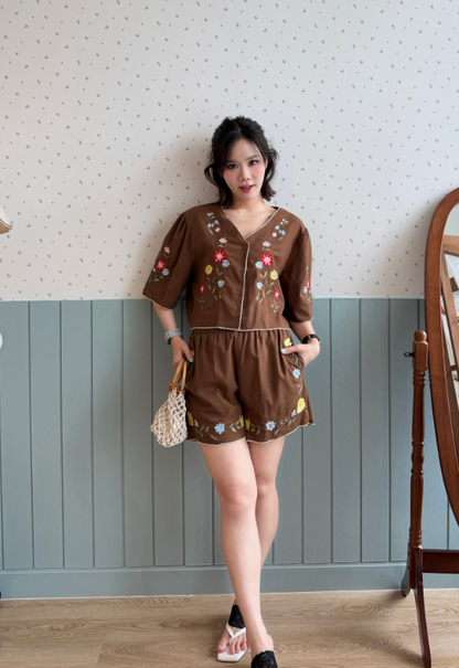 Womens Thailand BLOOMIE SET 🌼🤎 White / Brown ONE SIZE
